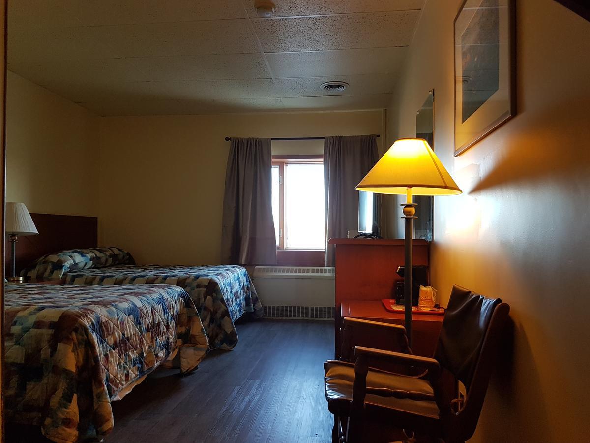 Beaver Hotel North Battleford Eksteriør billede