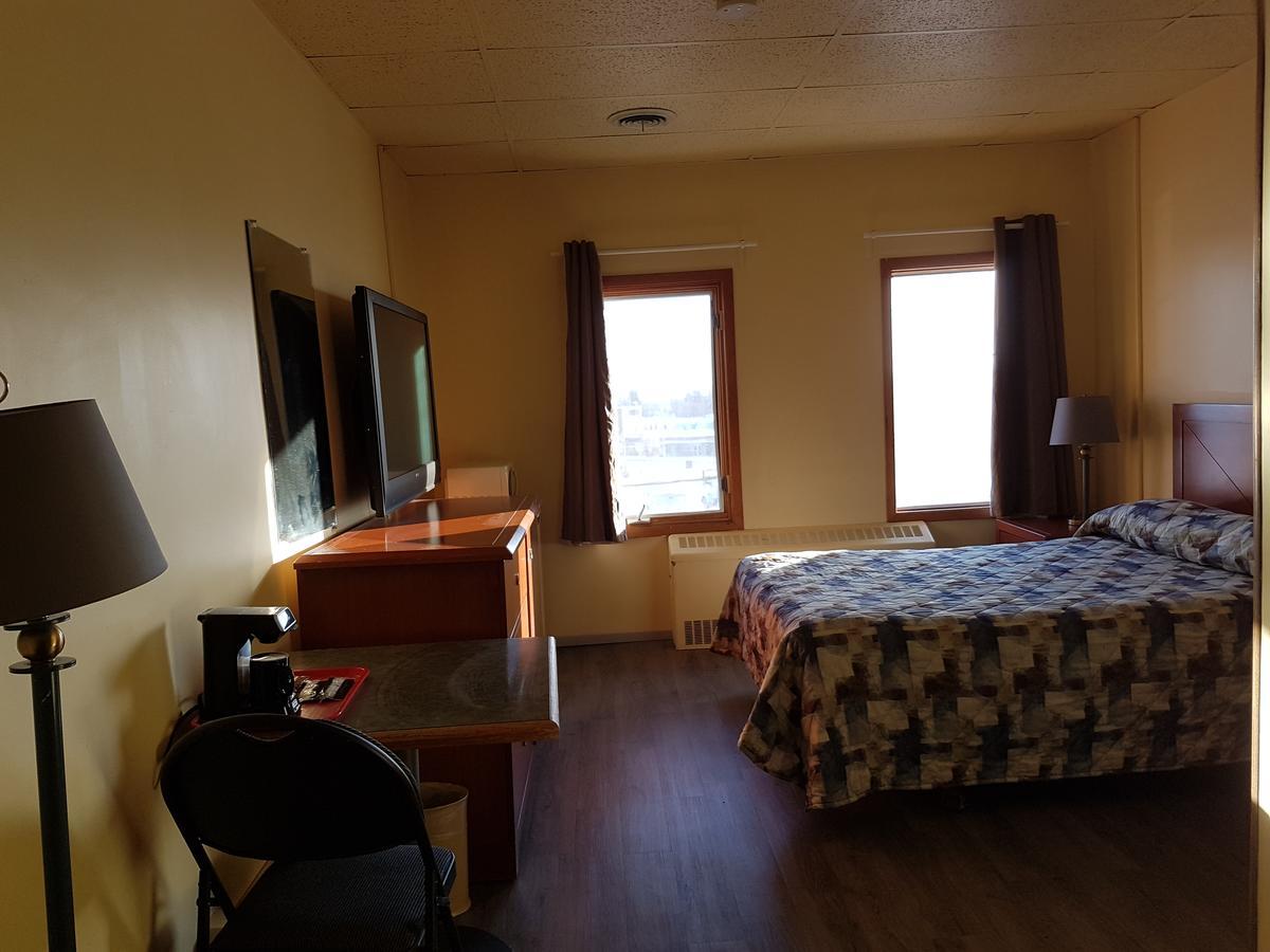 Beaver Hotel North Battleford Eksteriør billede