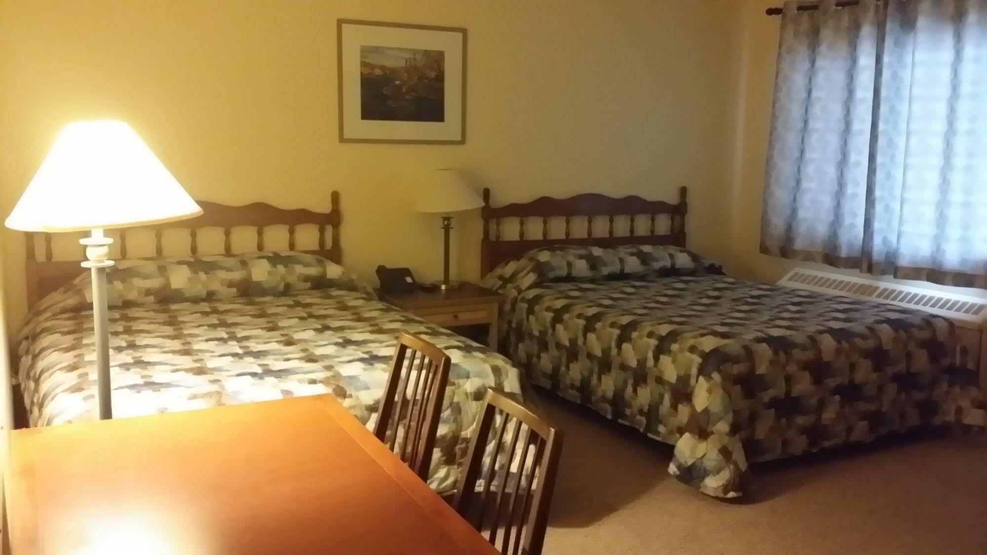 Beaver Hotel North Battleford Eksteriør billede