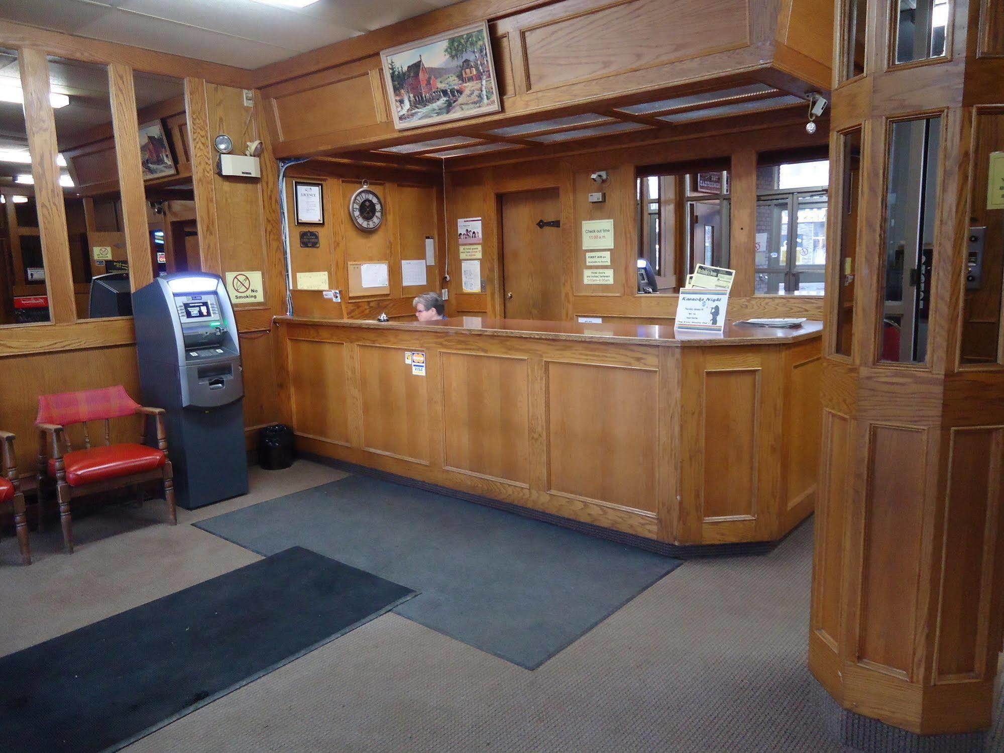 Beaver Hotel North Battleford Eksteriør billede